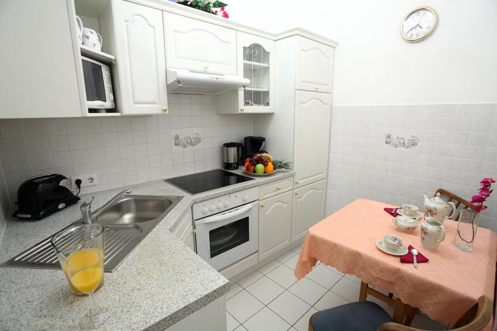 Mozart Apartments - Roegergasse Wien Værelse billede